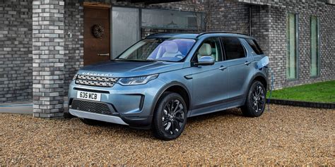 Land Rover Discovery Sport PHEV plug-in hybrid revealed | carwow