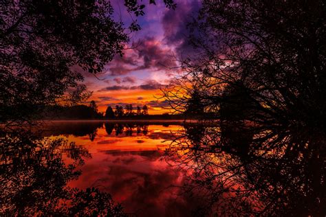 4K Ultra HD Sunrise Lake Reflection by Bilder_meines_Lebens