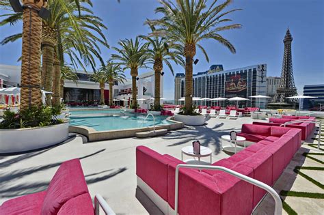 Vegas Rooftop Pools With a Spectacular View