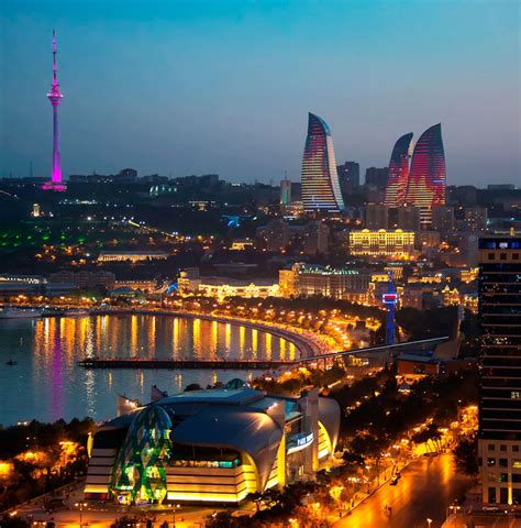 The first place tourists visit in Baku – Baku Boulevard | itinari ...