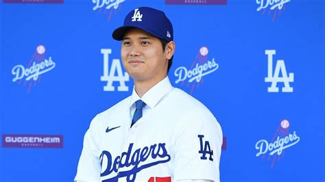 Shohei Ohtani gives Porsche to Joe Kelly's wife for No. 17 with Dodgers ...