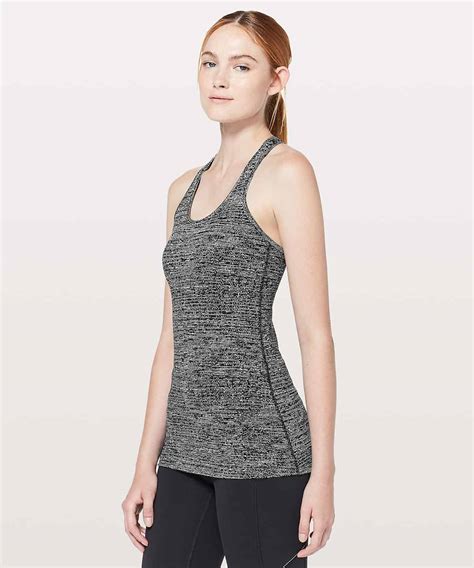 lululemon on sale 5 - An Unblurred Lady