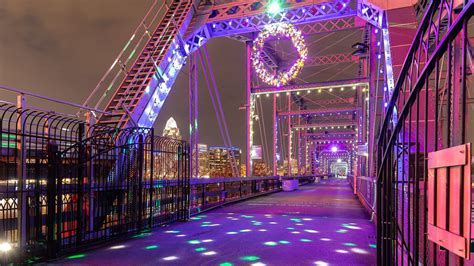 The Purple People Bridge Is Prettier Than It's Ever Been For a Limited ...