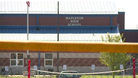 Mapleton High School student dies after medical emergency at homecoming