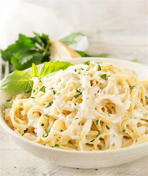 Roasted Garlic Cream Sauce - The Chunky Chef