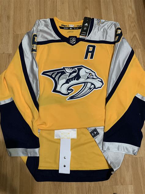 Adidas Forsberg Nashville Predators Reverse Retro NWT Authentic Hockey ...