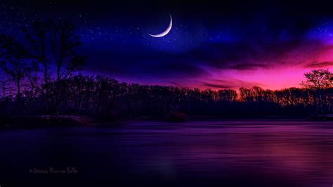 Crescent Moon Desktop Wallpaper