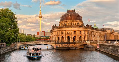 Contact Us - Berlin Tourist Information