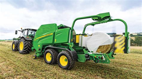 How Do Round Balers Work? | John Deere MachineFinder | Machinefinder