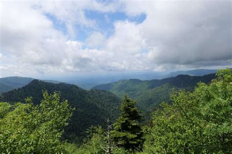 Gatlinburg Scenic Overlook: Panoramic Views