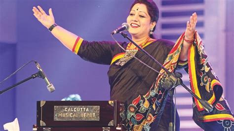 Jayati's love for music under the spotlight | The Daily Star