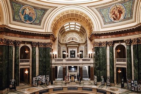 Exclusive Capitol Hill Private Walking Tour: VIP Political Exploration