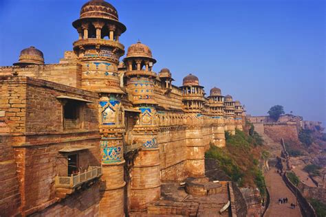 Gwalior Fort: Historical Facts about One of the Oldest Hill Forts in ...