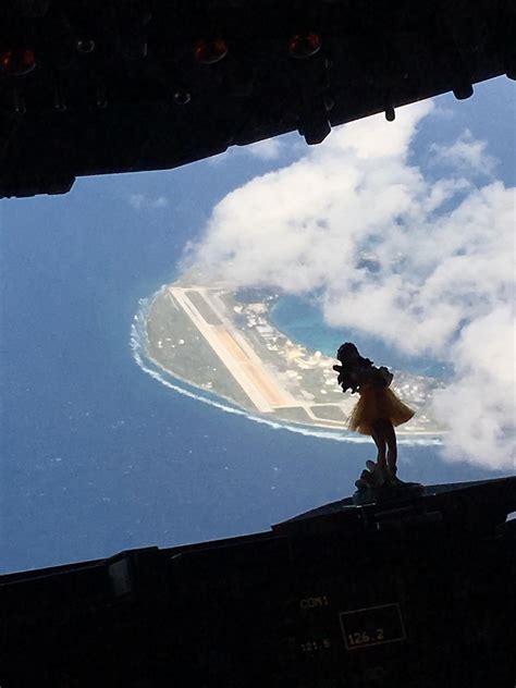 Arrival into Kwajalein : r/aviation