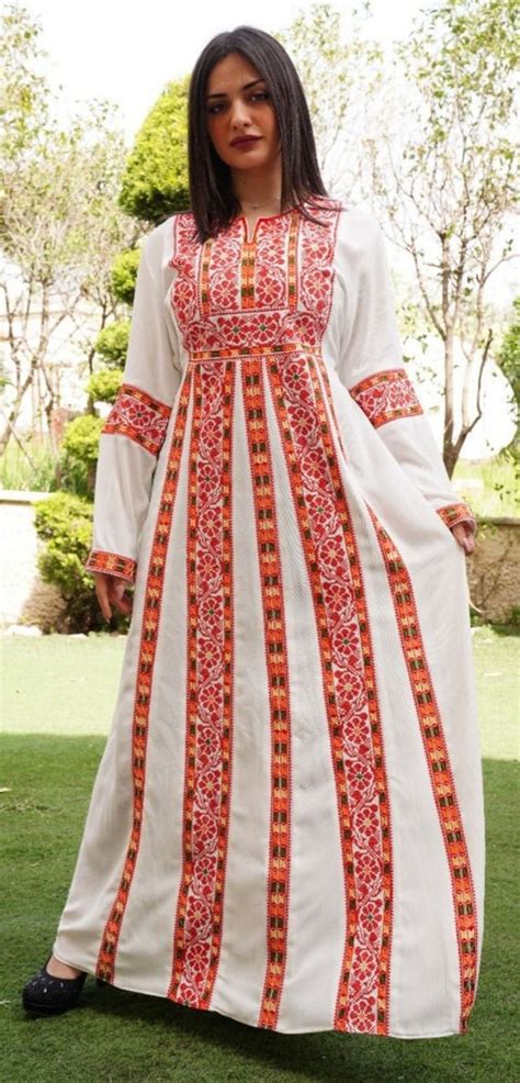 Elegant White Red Palestinian Thobe Dress Palestine Embroidery ...