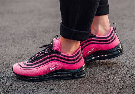 Nike Air Max 97 Ultra '17 Racer Pink 917999-001 | SneakerNews.com