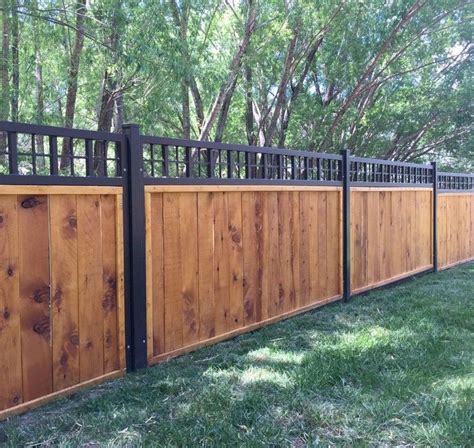 40+ Lovely DIY Privacy Fence Ideas #gardening #gardendesign # ...