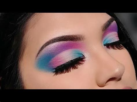 PINK AND BLUE EYESHADOW TUTORIAL - YouTube