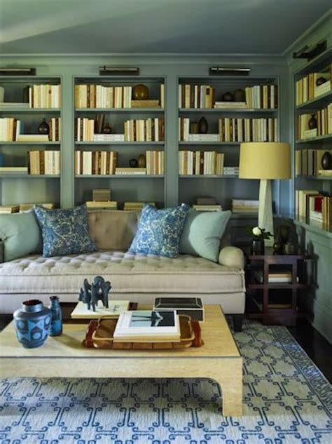 Summerland Homes & Gardens: A Blue Library