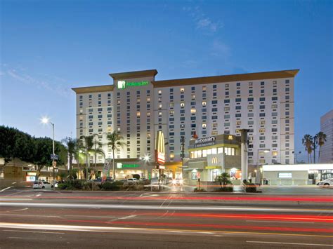 LAX Hotel near SoFi Stadium | Holiday Inn Los Angeles LAX Airport