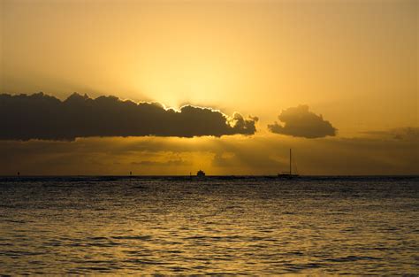 Waikiki Beach Sunset - [EXPLORED] | Explore #5 on Apr 20, 20… | Flickr