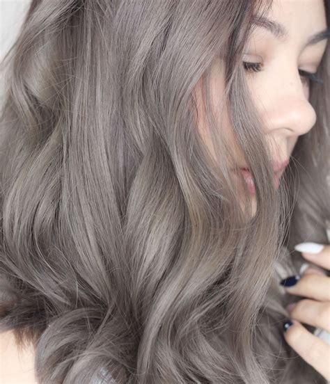 ash gray hair | Cabelo, Cores de cabelo, Coloração de cabelo