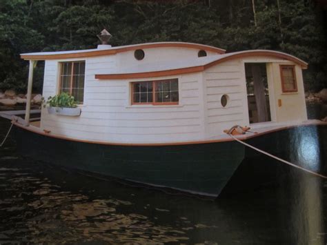 An UNBELIEVABLE Shantyboat/Houseboat in Wooden Boat Magazine ...