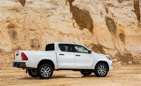 Toyota Hilux 2025 Price, Release Date, Interior - 2025Toyota.com