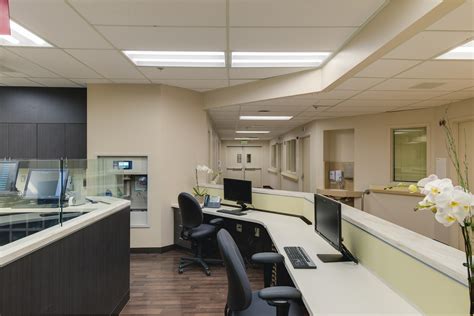 KAISER WOODLAND HILLSMEDICAL CENTERINPATIENT NURSE STATIONS - MYNG ...