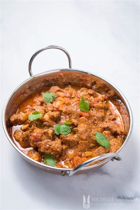 Lamb Madras - Lamb & Tomato Curry Recipe | Greedy Gourmet