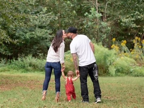 Brantley Gilbert and Wife Announce Baby Number 2 - Williamson Source