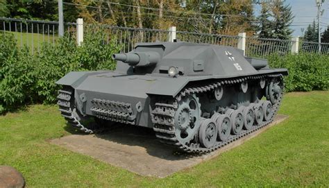 StuG III Ausf. G - Photos & Video - NET-MAQUETTES