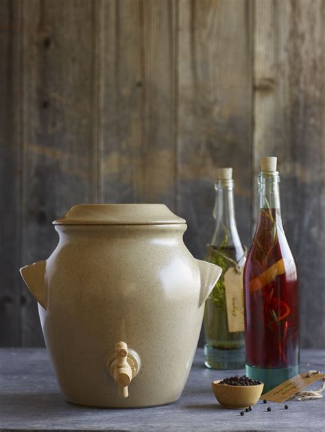 Weekend Project: Make Your Own Vinegar - Williams-Sonoma Taste