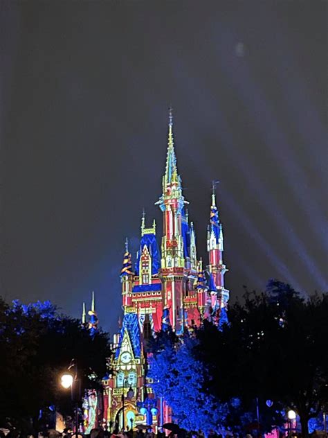 Fireworks are BACK at Magic Kingdom - MickeyBlog.com