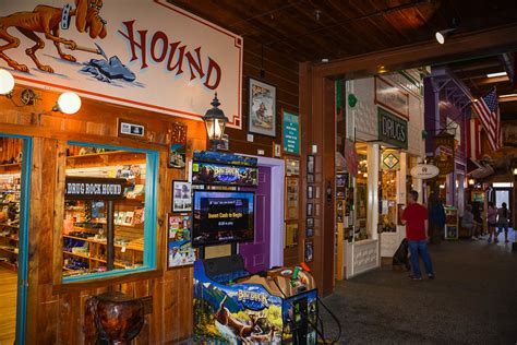 Why Wall Drug Store Is a Tourist Trap You Won't Want to Miss?