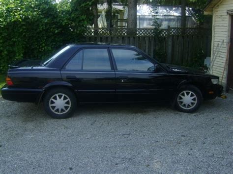 1992 Nissan Stanza - Information and photos - MOMENTcar