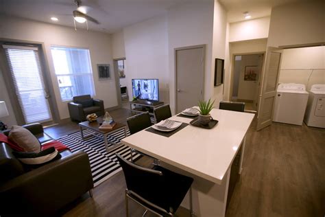 New UNLV dorms are big step toward community on campus | VIDEO | Las ...