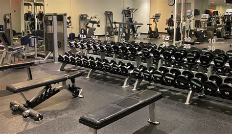 Fitness World: Gym in Burnaby (Kingsway Near Imperial St.), BC V5H 2G