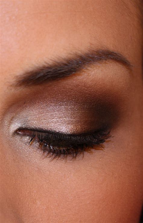 The brown smokey eye tutorials. | We Know How To Do It