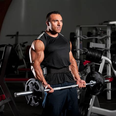 5 Best Barbell Bicep Exercises To Pack On Mass - SET FOR SET