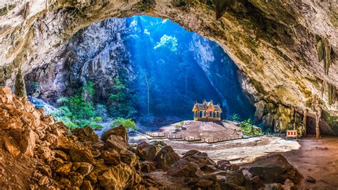 The Unique Feature That Makes This Cave In Southeast Asia One Of The ...