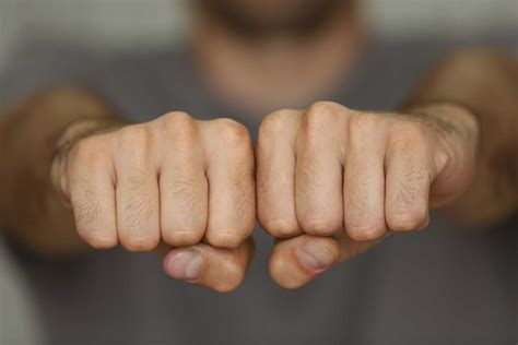 Can you get Osteoarthritis from cracking your knuckles? - Pro Staff ...