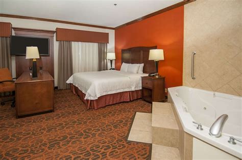 Hampton Inn & Suites Waxahachie Waxahachie, Texas, US - Reservations.com