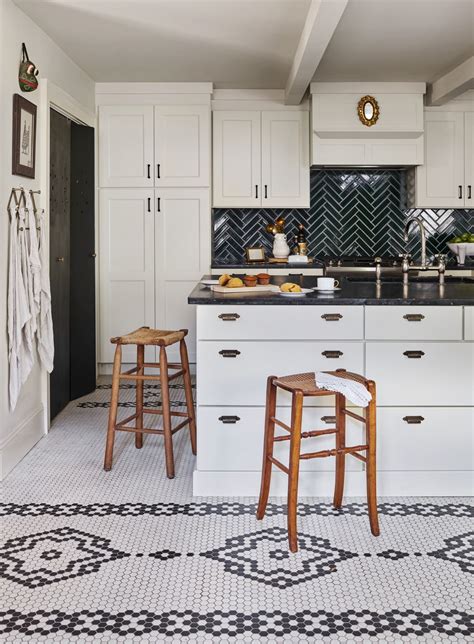 10 Stunning Kitchen Backsplash Images That Will Inspire Your Remodeling ...