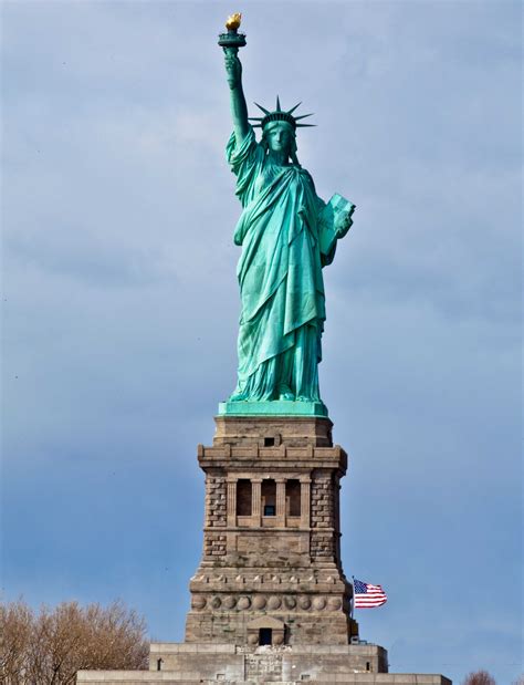 Statue of Liberty Wallpaper Widescreen - WallpaperSafari