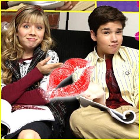 Seddie Kiss! - iCarly Photo (25265091) - Fanpop