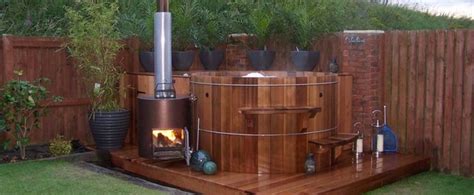 Wood fired hot tub designs – how to enjoy a relaxing bath at any time