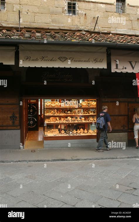 Gold Jewellers shop Ponte Vecchio Florence Italy Stock Photo - Alamy