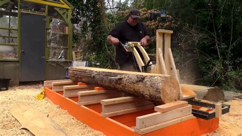 100 Dollar Portable Sawmill | chainsaw Mill | DIY | Homemade chainsaw ...