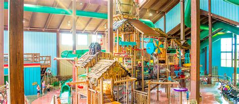 Splash Country Indoor & Outdoor Waterpark - Branson, MO